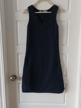 Athleta Navy Crochet V-Neck Midi Dress